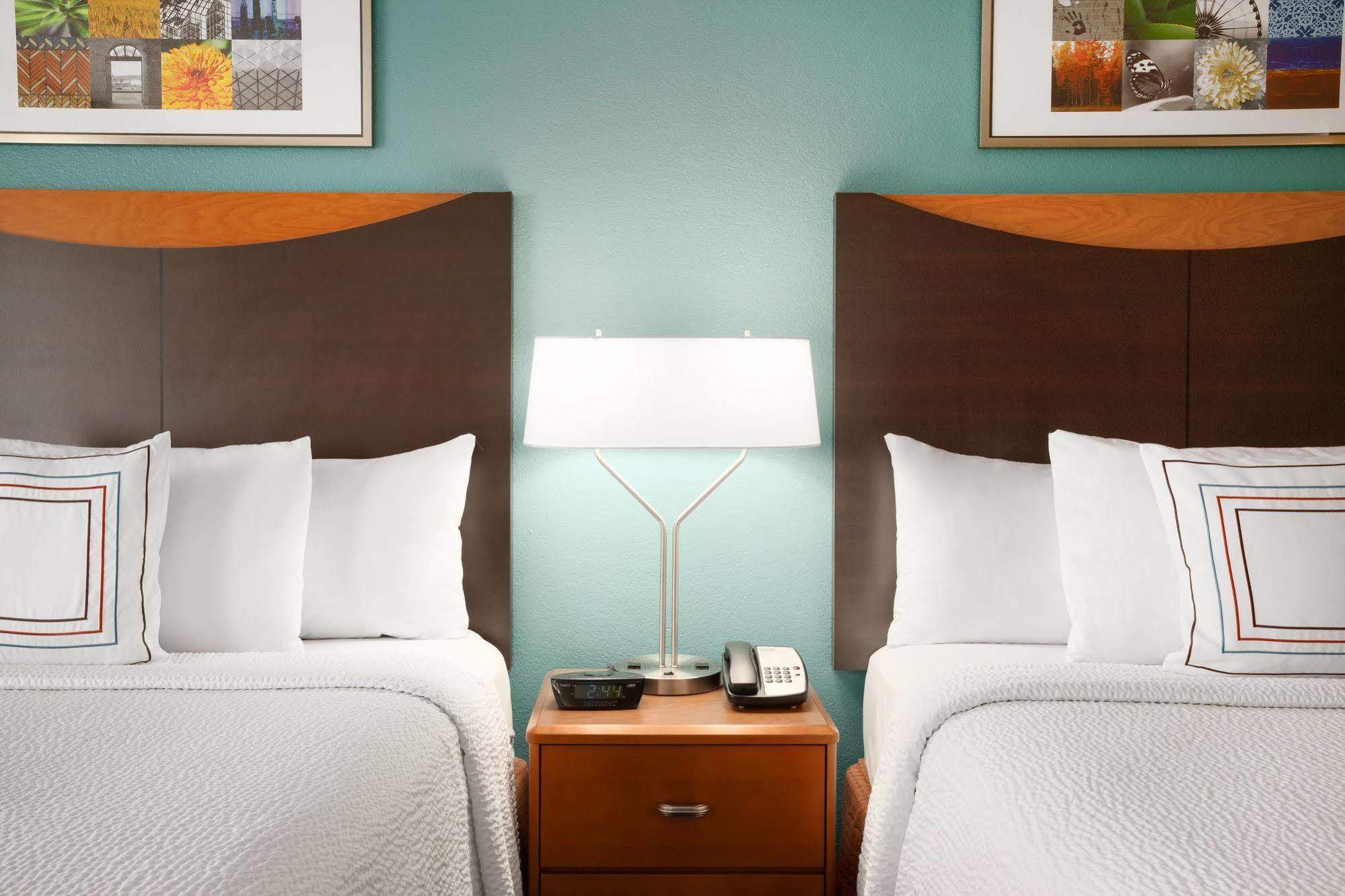 Fairfield Inn & Suites Dallas Park Central Zewnętrze zdjęcie